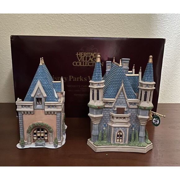 Dept 56 Disney Parks Village Series Mickeys Christmas Carol Fantasyland Retired - Picture 2 of 14